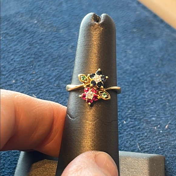 Jewelry - 14kt gold ring Elegant Gold and Multicolor Gemstone Ring
